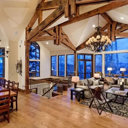 Luxury Chalet St-anton With Pool Nyaraló *